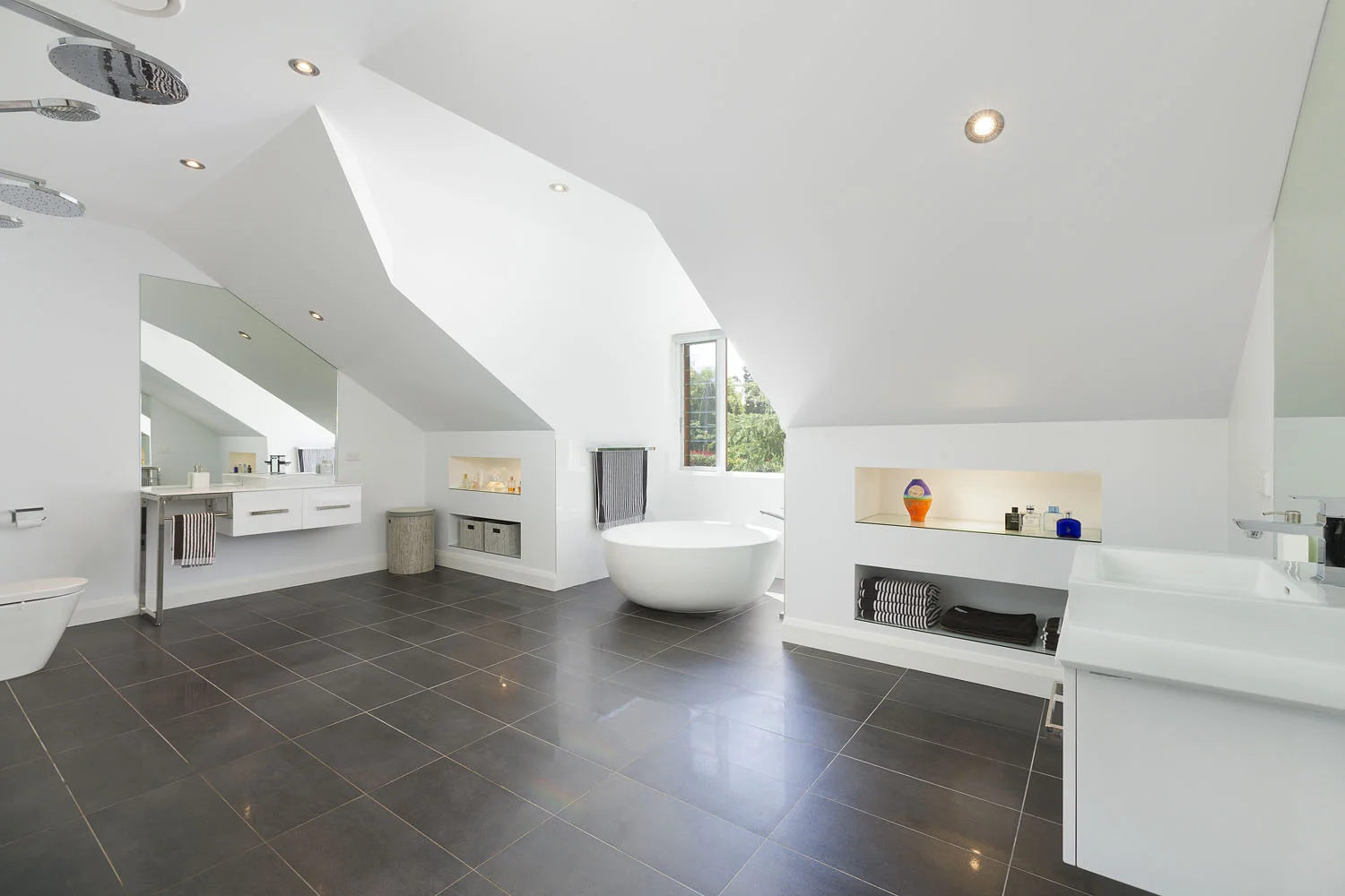 27-7129_Bilpin_Bathroom.jpg
