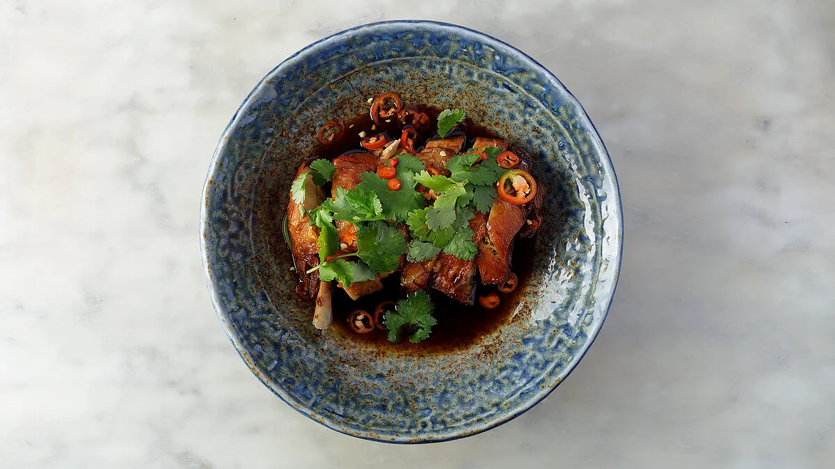 LotusDumplingBar-CrispyChicken-01-2.jpg