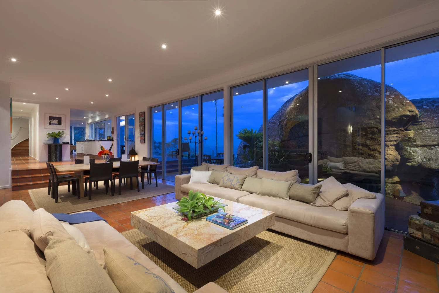 NIGHTLOUNGEH_32_Lady_Wakehurst_Drive_Otford.jpg